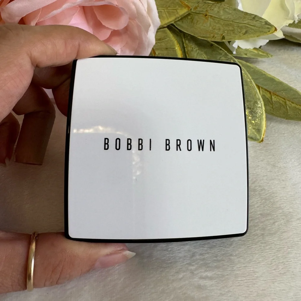 BOBBI BROWN VITAMIN ENRICHED PRESSED POWDER NEUTRAL - Picture 5 of 5